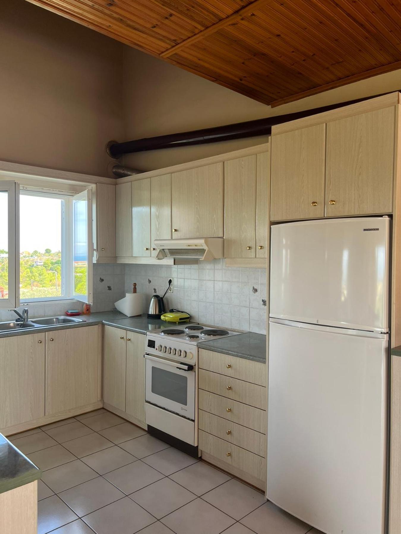 Вилла Xenia'S Seaview House Paralia Avlidhos Экстерьер фото